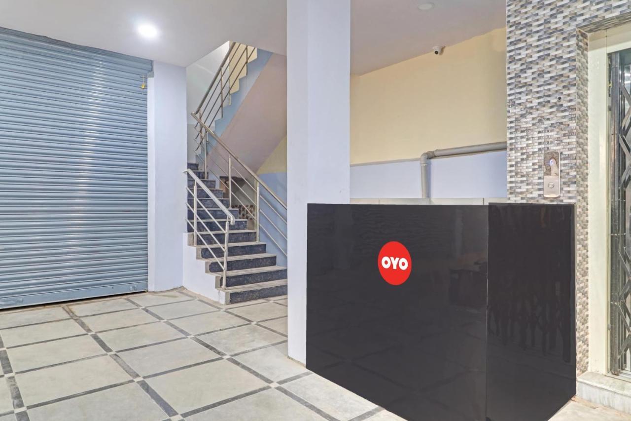 Super Hotel O Rbs Square Langer Houz Haidar Sahibguda Εξωτερικό φωτογραφία