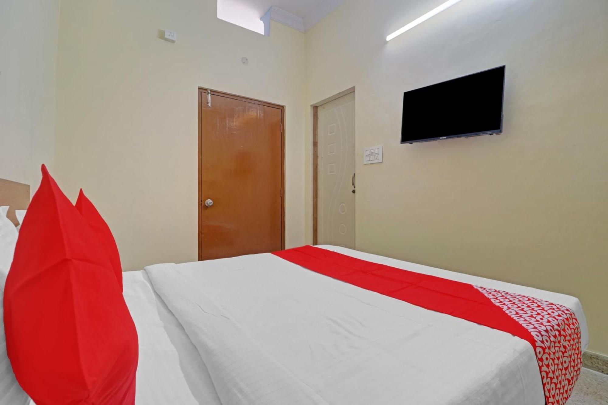 Super Hotel O Rbs Square Langer Houz Haidar Sahibguda Εξωτερικό φωτογραφία